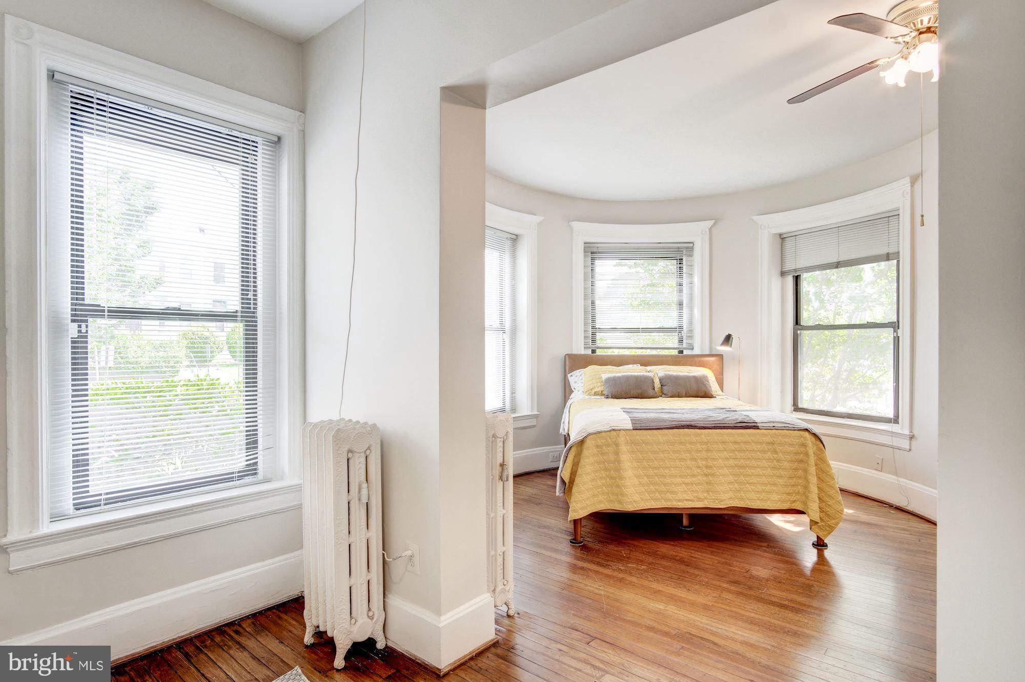 149 R Street Northeast, Unit 1 Washington, DC 20002 - Photo 7 of 20