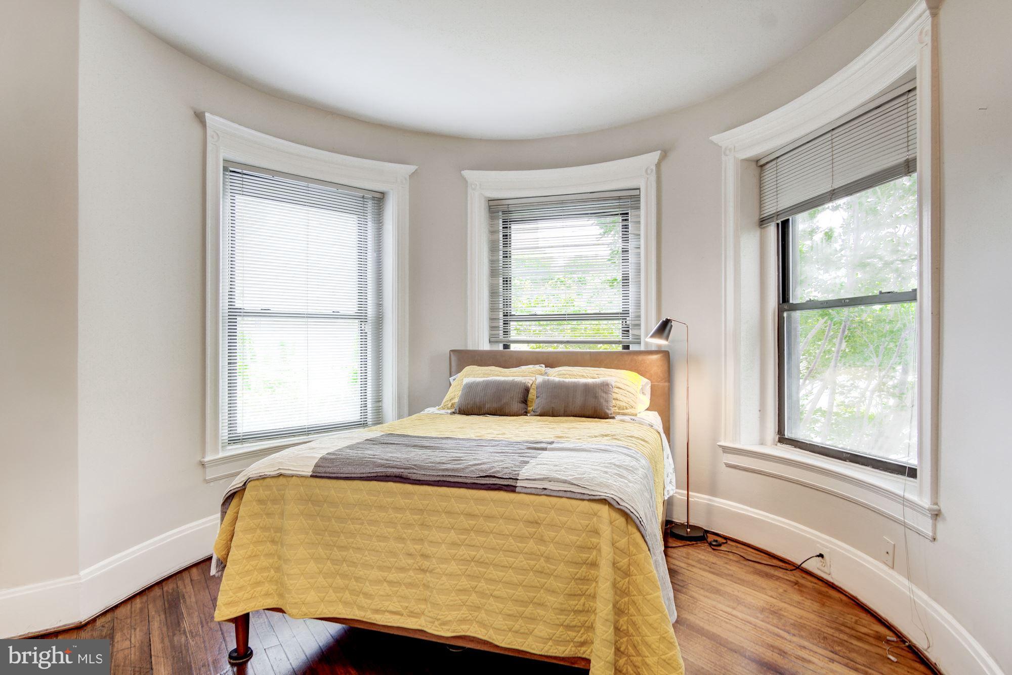 149 R Street Northeast, Unit 1 Washington, DC 20002 - Photo 8 of 20