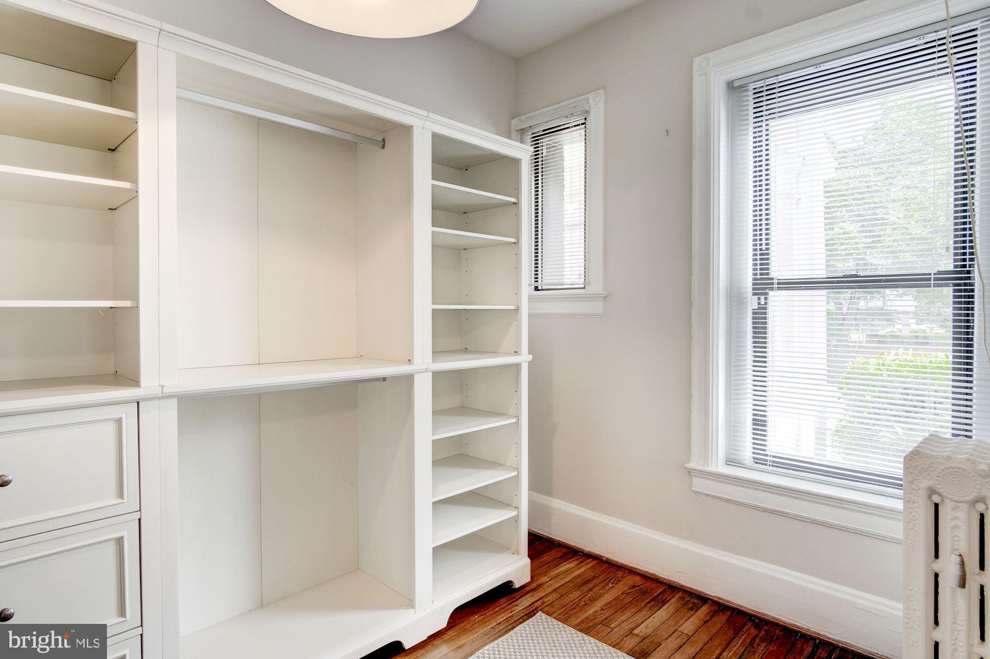 149 R Street Northeast, Unit 1 Washington, DC 20002 - Photo 9 of 20 Dressing room or Library