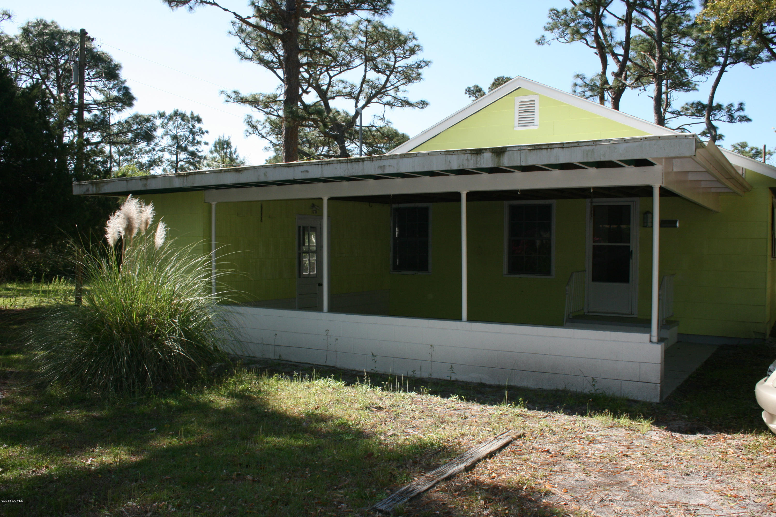 157 Hibbs Road Newport, NC 28570 - Photo 13 of 15 157 Hibbs Rd Ext carport