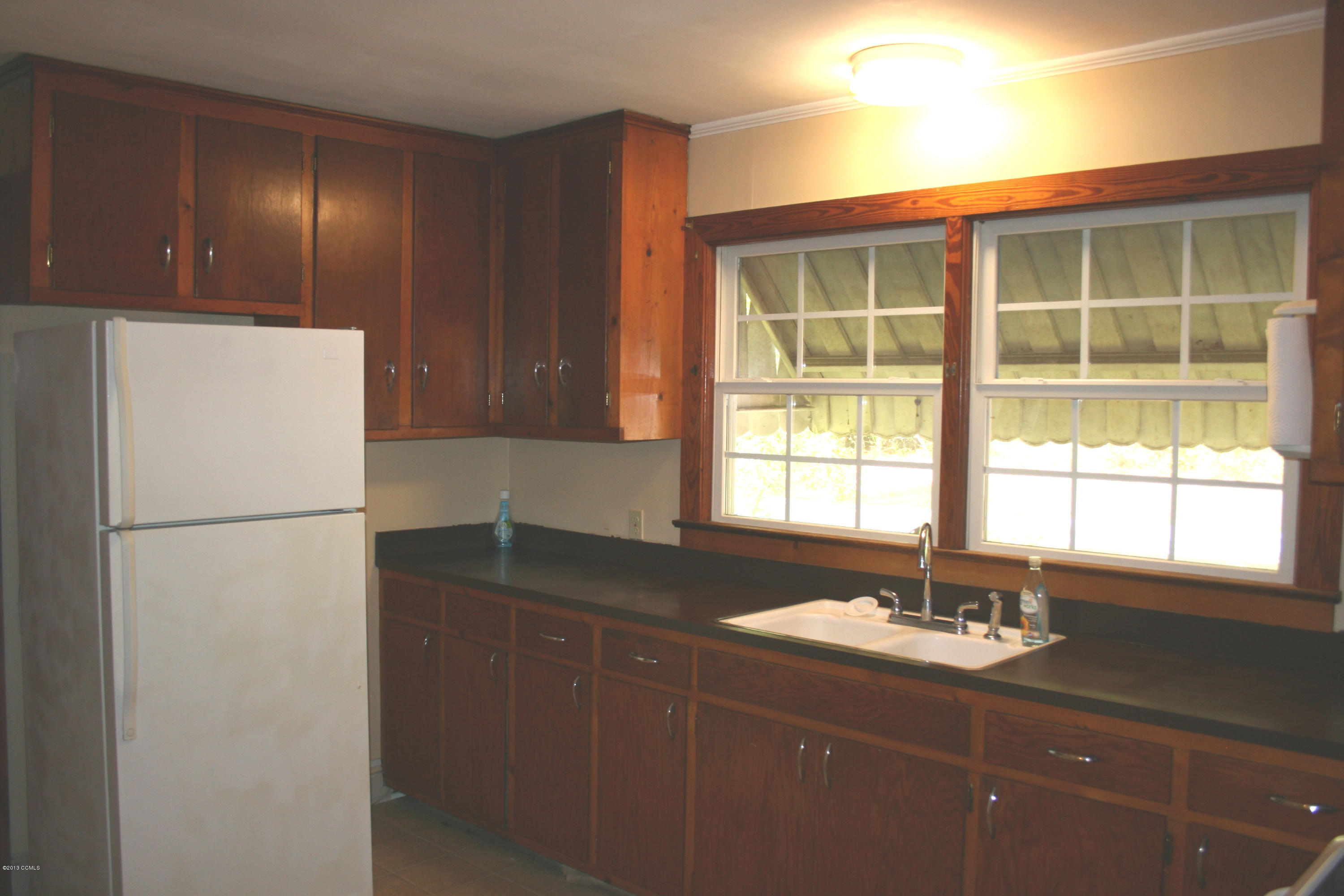 157 Hibbs Road Newport, NC 28570 - Photo 3 of 15 157 Hibbs rd Ext kitchen view 1