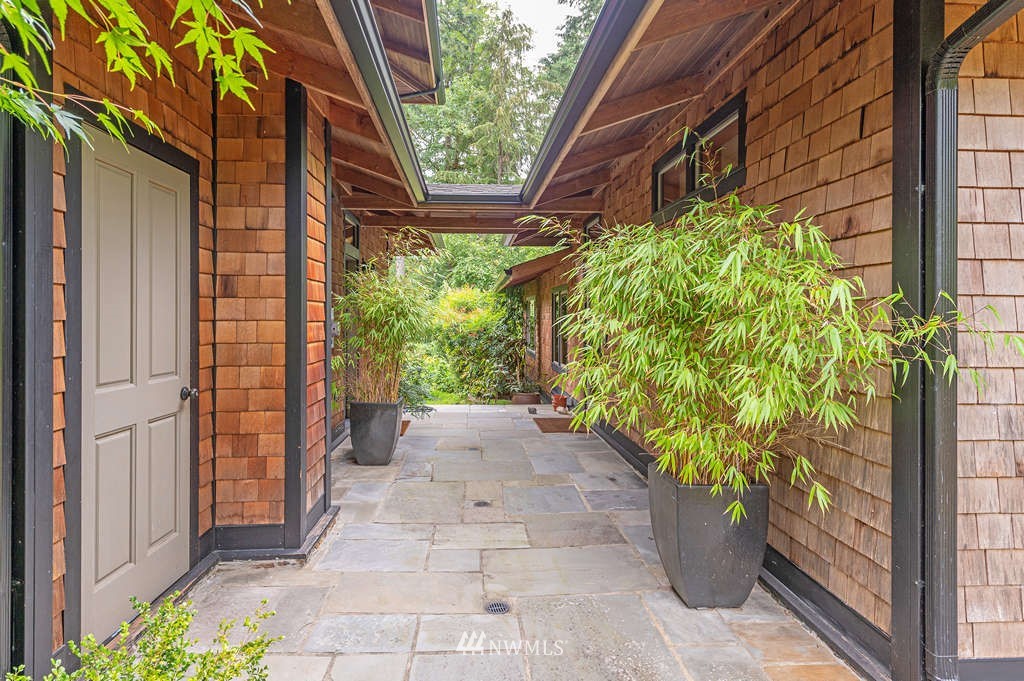 18132 Thorsen Road Southwest Vashon, WA 98070 - Photo 24 of 40 a view of a pathway with a pathway