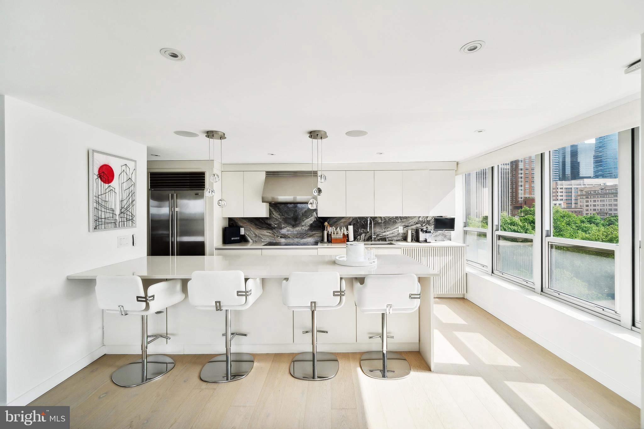 224 West Rittenhouse Square, Unit 100607 Philadelphia, PA 19103 - Photo 2 of 35 Open Kitchen