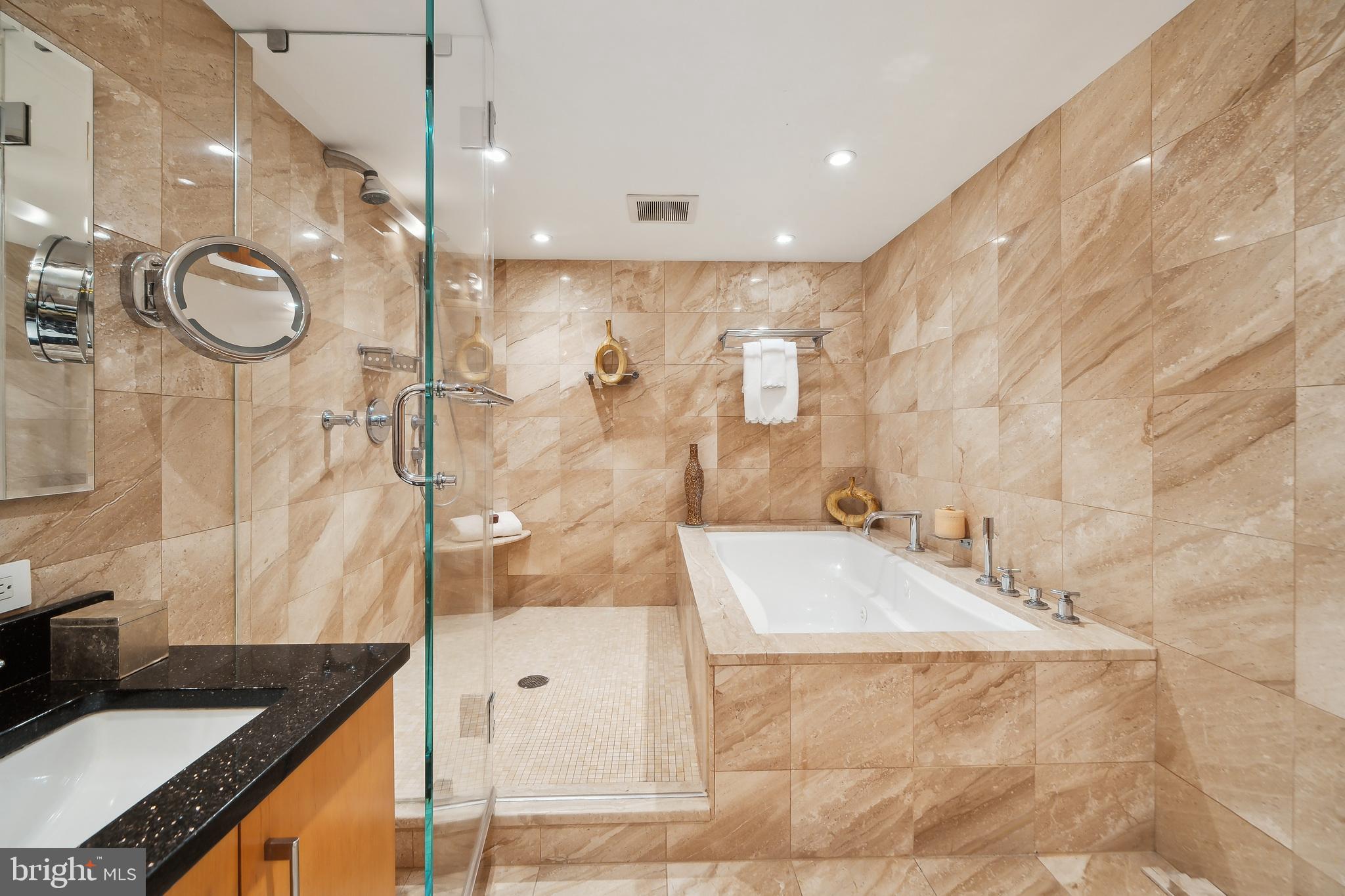 224 West Rittenhouse Square, Unit 100607 Philadelphia, PA 19103 - Photo 28 of 35 Walk-in Shower and Tub