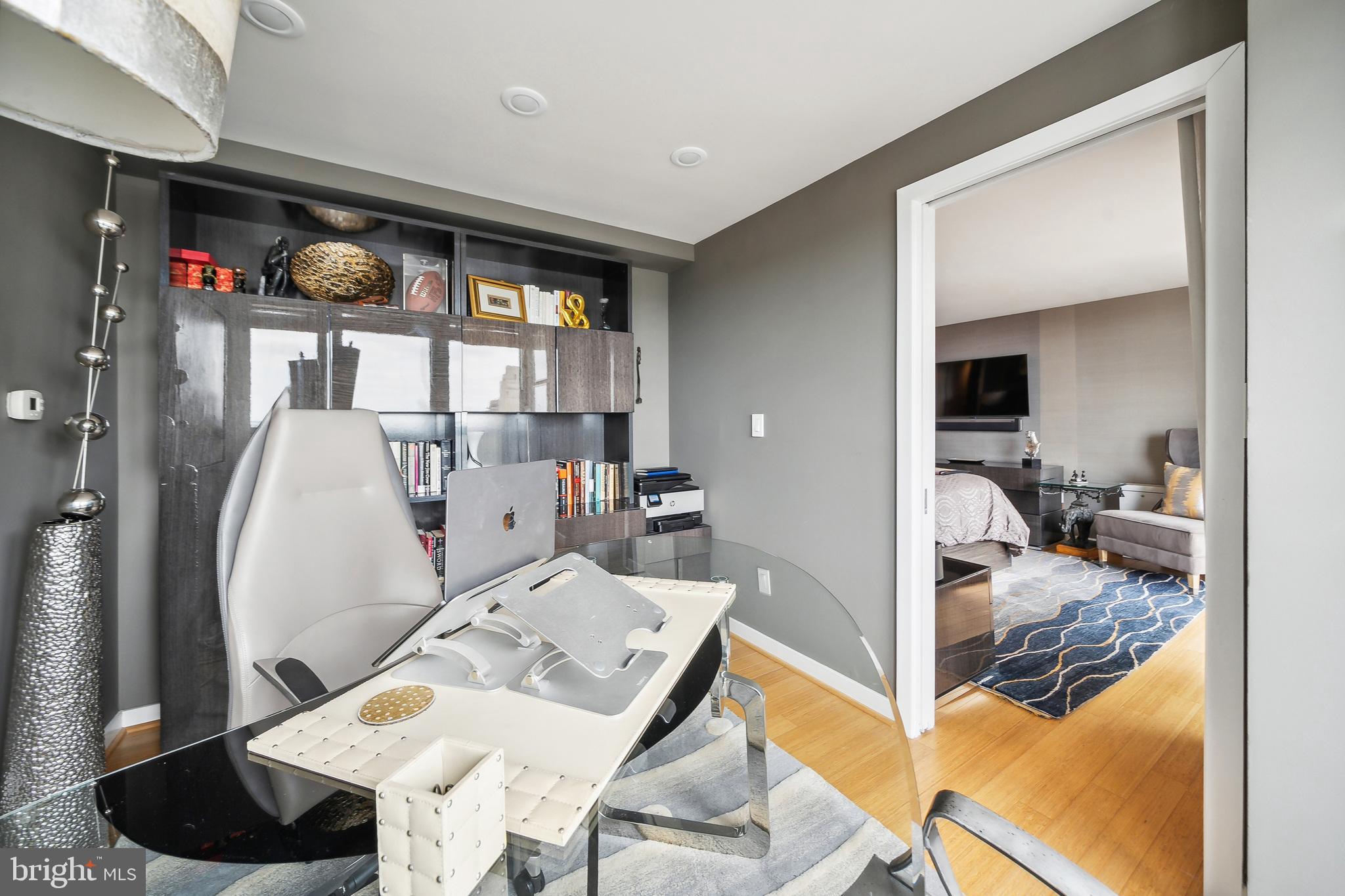 224 West Rittenhouse Square, Unit 100607 Philadelphia, PA 19103 - Photo 31 of 35 Office off Bedroom