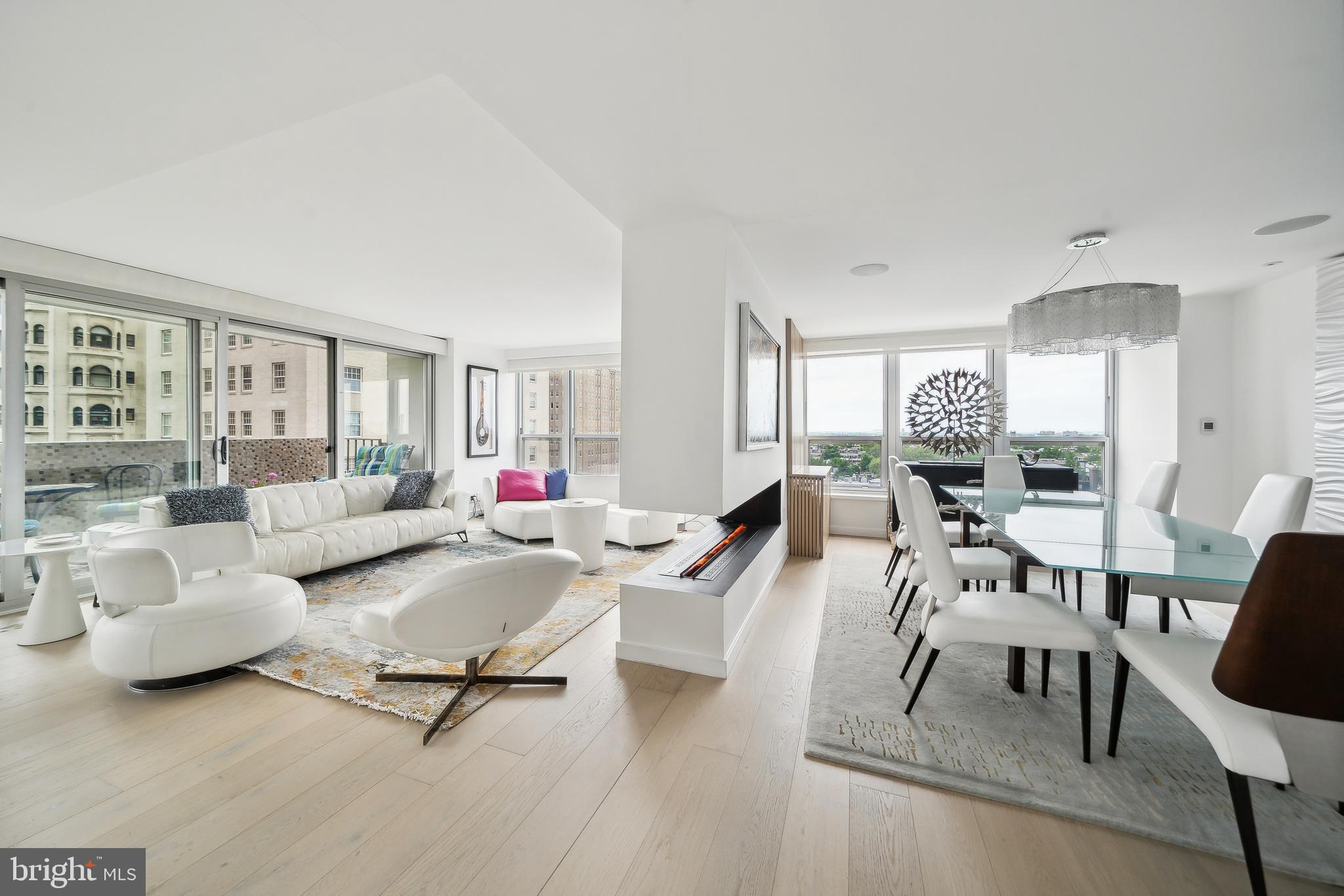 224 West Rittenhouse Square, Unit 100607 Philadelphia, PA 19103 - Photo 8 of 35 Open Concept Living/Dining