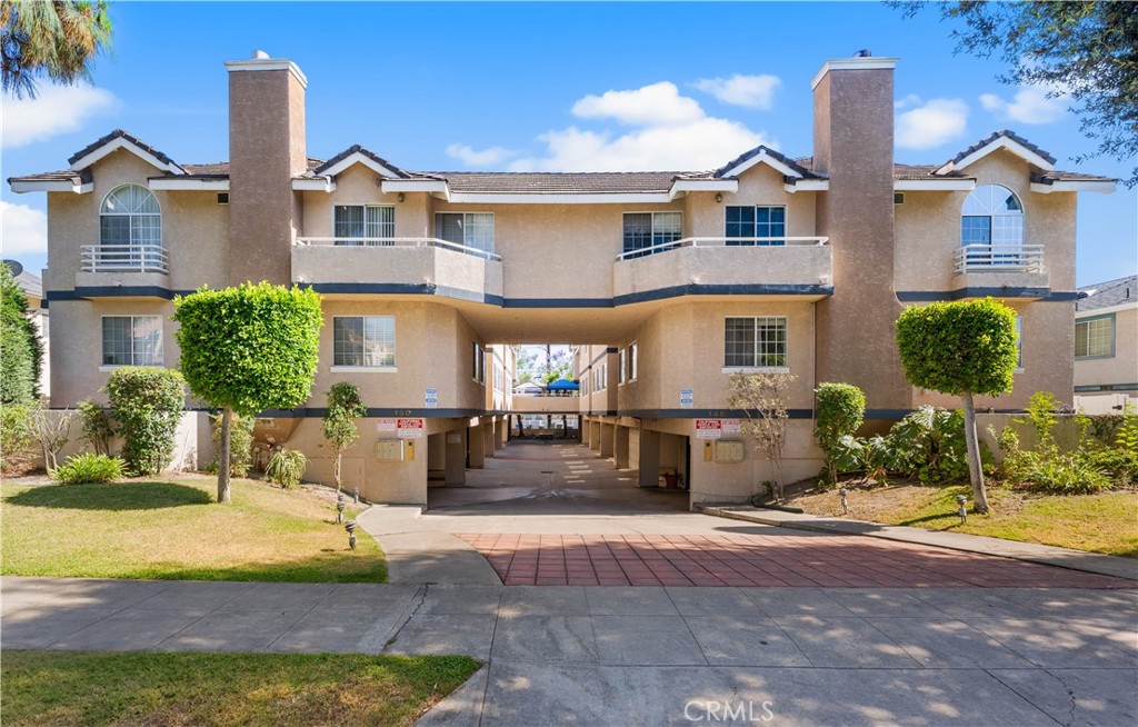 150 Diamond Street, Unit B Arcadia, CA 91006 - Photo 1 of 4 a front view of a house with garden