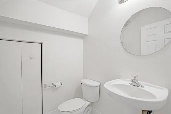 $2,500 | 3533 Merrick Lane, Margate, FL 33063