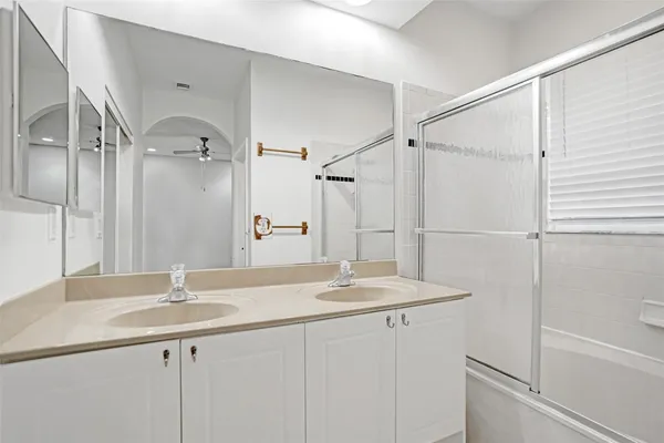 $2,500 | 3533 Merrick Lane, Margate, FL 33063