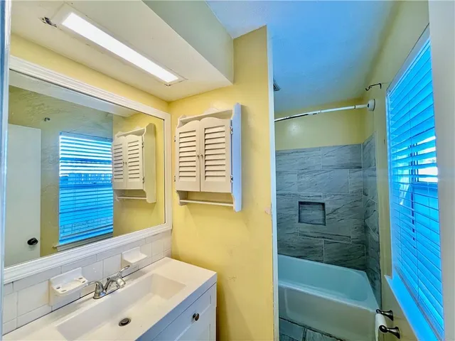 $2,150 | 732 Holyoke Place, Terrytown, LA 70056