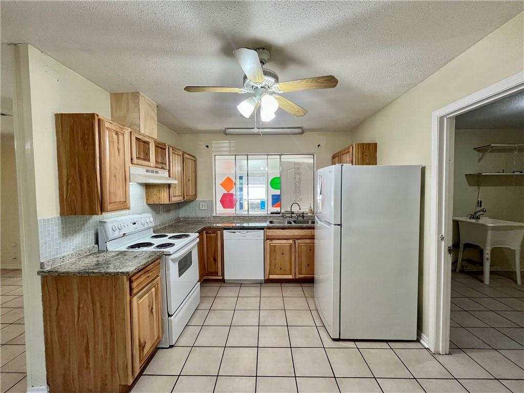 732 Holyoke Place Terrytown, LA 70056 - Photo 8 of 28