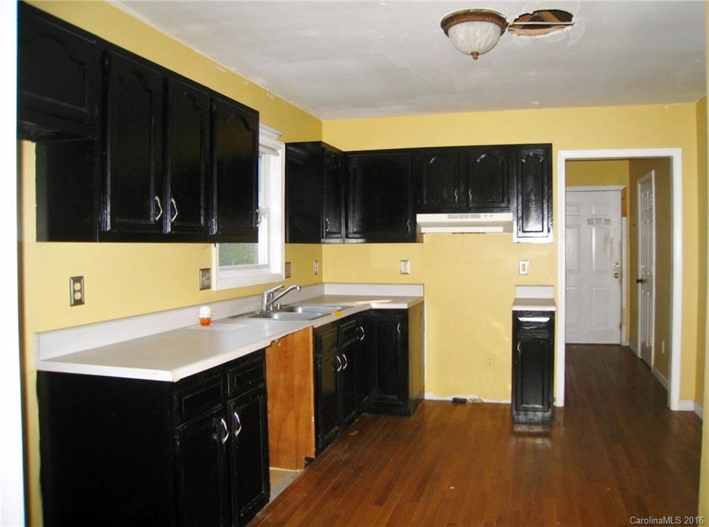88 Johnny Marlow Road, Unit 12 Fairview, NC 28730 - Photo 6 of 17 Gallery Image 6