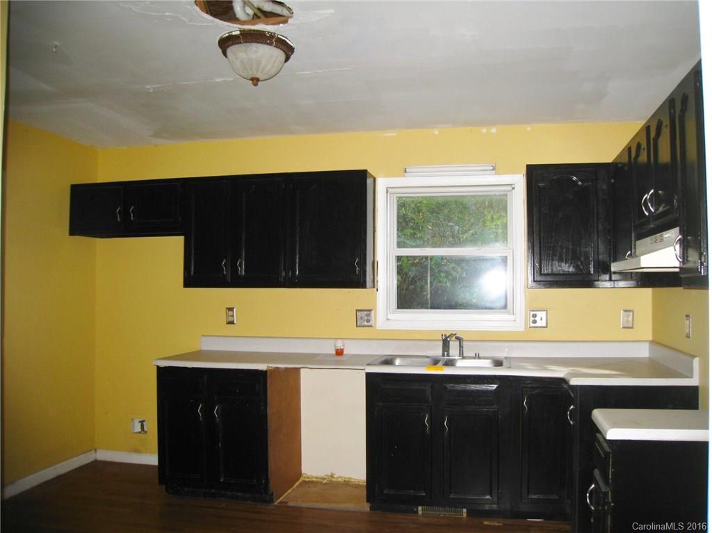 88 Johnny Marlow Road, Unit 12 Fairview, NC 28730 - Photo 7 of 17 Gallery Image 7
