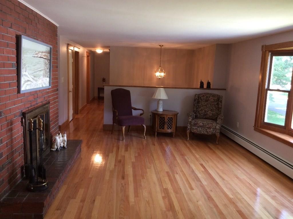 7 Algonquin Road Cape Elizabeth, ME 04107 - Photo 4 of 32 Photo