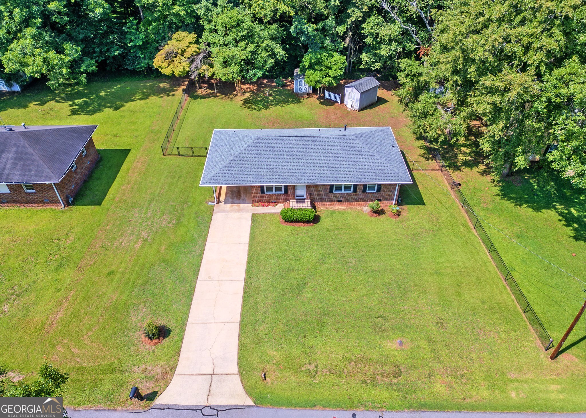 155 Freeman Circle Athens, GA 30601 - Photo 2 of 35