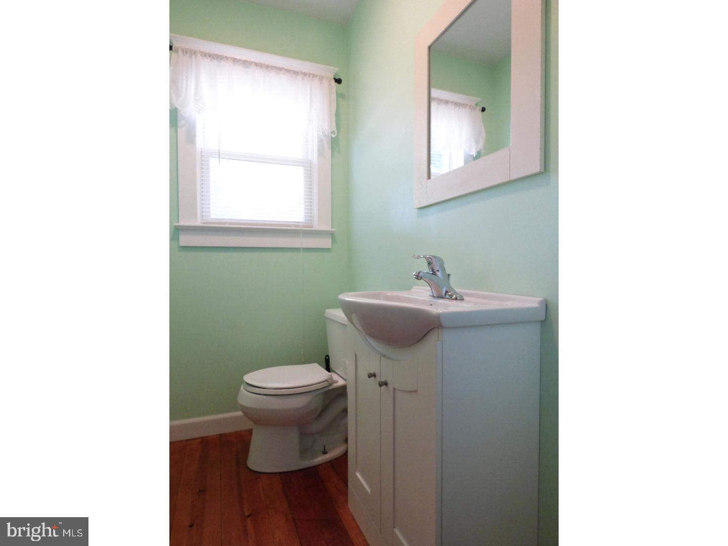 12 Spring Street Penns Grove, NJ 08069 - Photo 21 of 25 Bathroom