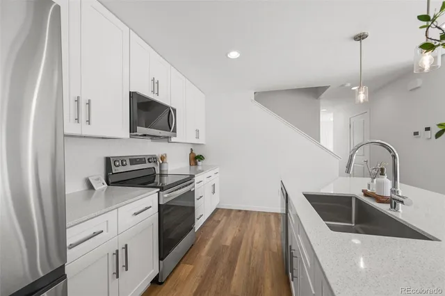 $2,700 | 1304 Akron Street, Aurora, CO 80010