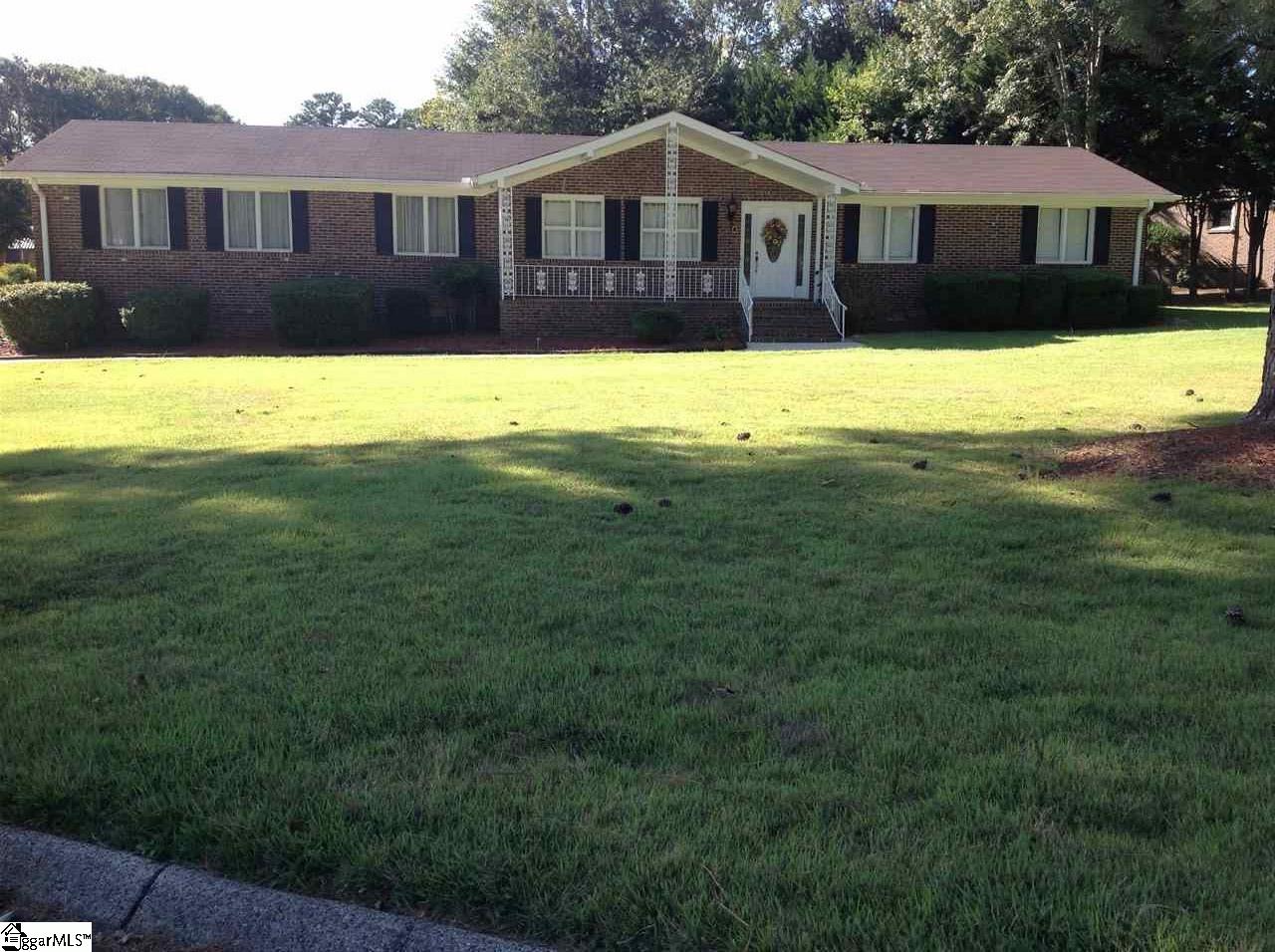 3 Brook Drive Greenville, SC 29607 - Photo 1 of 17 Gallery Image 1