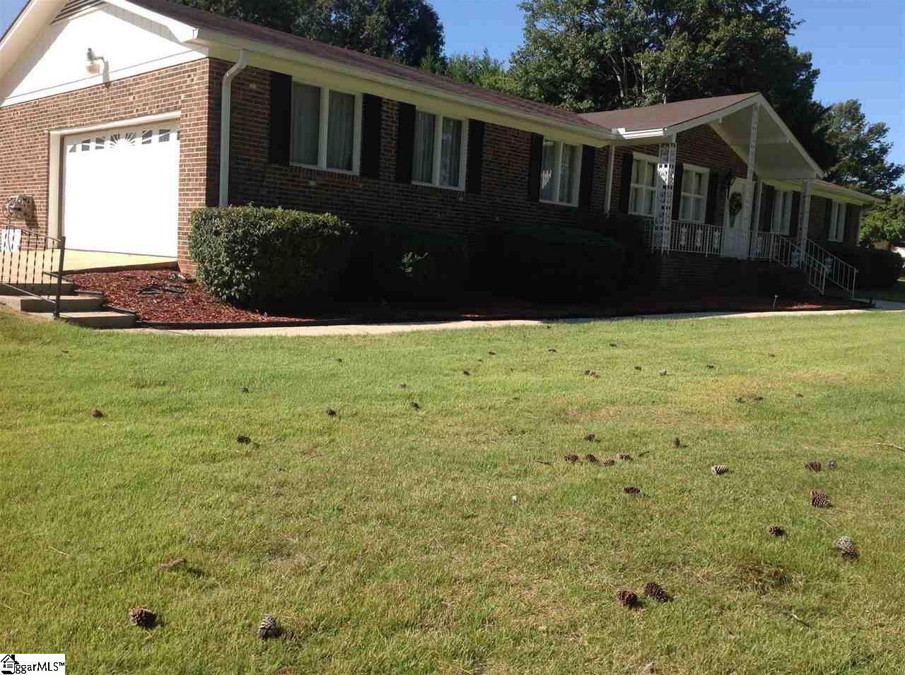 3 Brook Drive Greenville, SC 29607 - Photo 2 of 17 Gallery Image 2