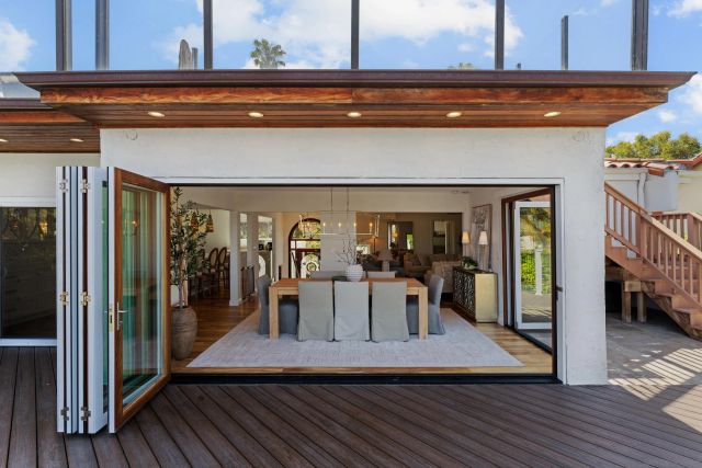 a view of a living room