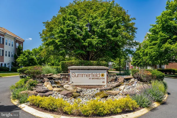 $2,250 | 42421 Rockrose Square, Unit 101, Brambleton, VA 20148