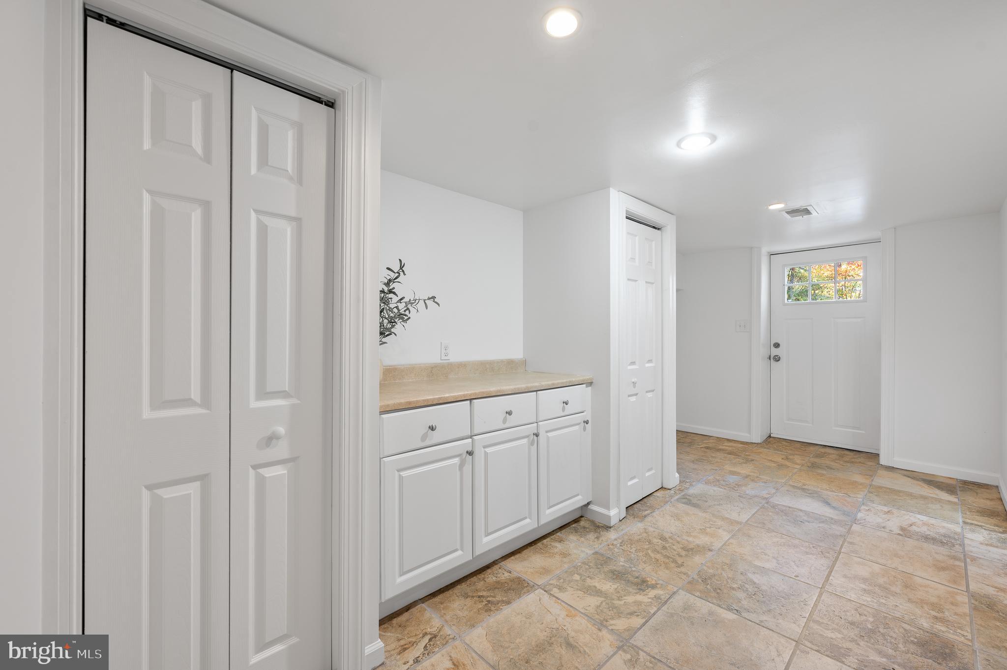 33 Devon Drive Newtown Square, PA 19073 - Photo 16 of 18 Mudroom with access to driveway