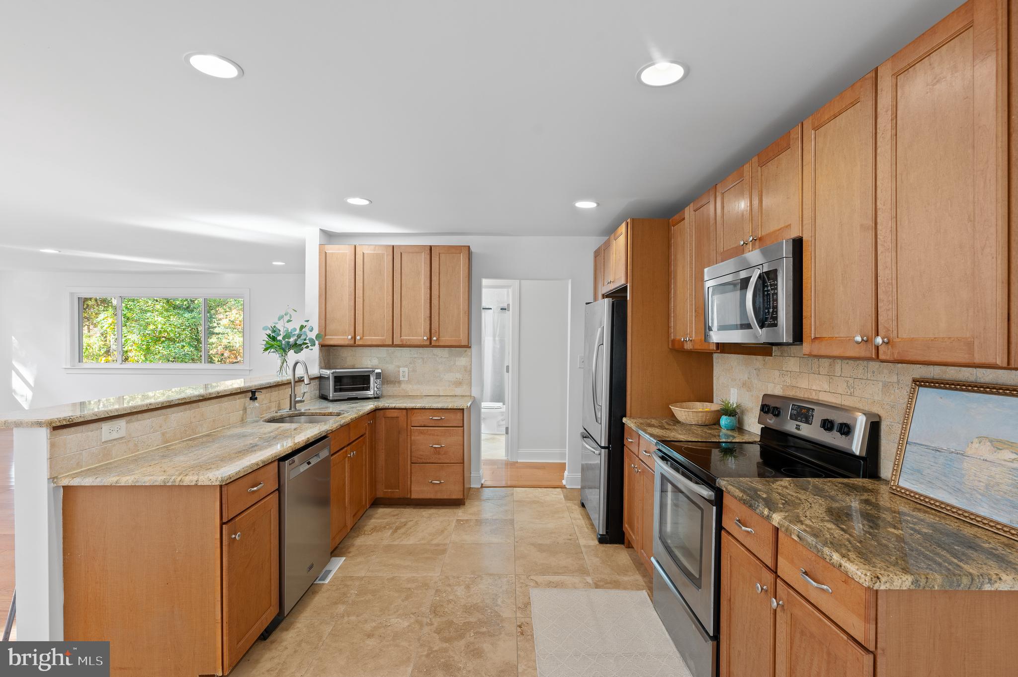 33 Devon Drive Newtown Square, PA 19073 - Photo 5 of 18 Kitchen