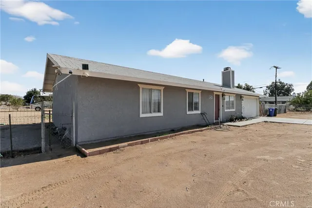 $375,000 | 16485 Dale Evans Parkway, Apple Valley, CA 92307