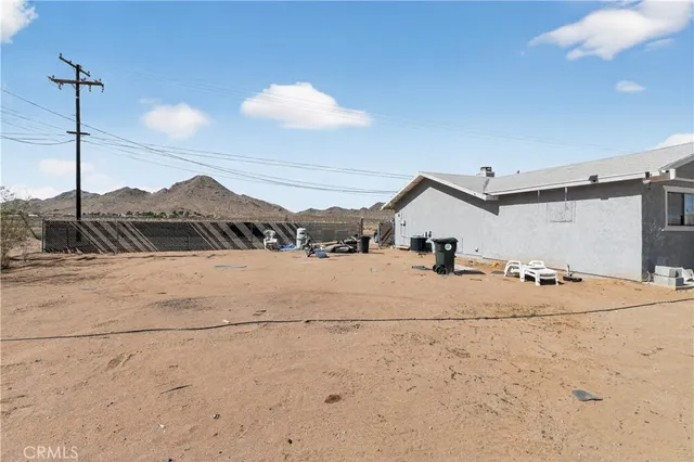 $375,000 | 16485 Dale Evans Parkway, Apple Valley, CA 92307