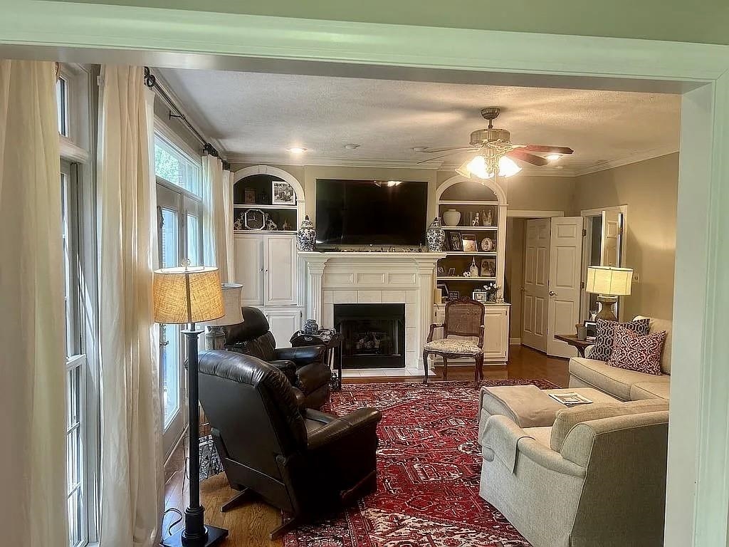 Gallery Image 7