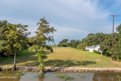 $110,000 | 9303 East Old Spanish Trail, Jeanerette, LA 70544