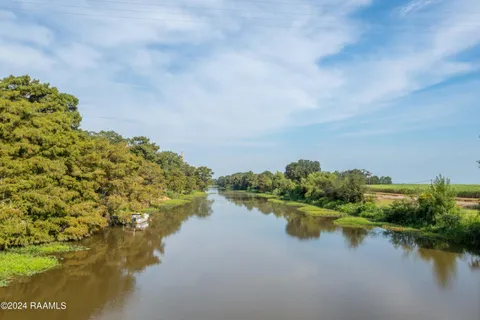 $110,000 | 9303 East Old Spanish Trail, Jeanerette, LA 70544