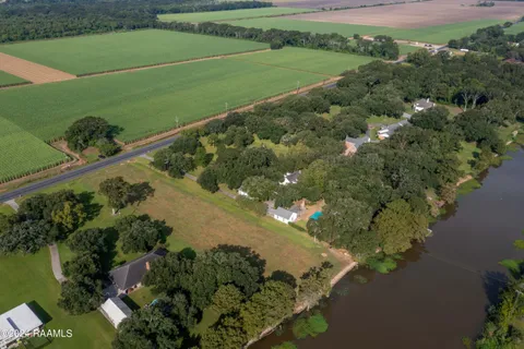 $110,000 | 9303 East Old Spanish Trail, Jeanerette, LA 70544