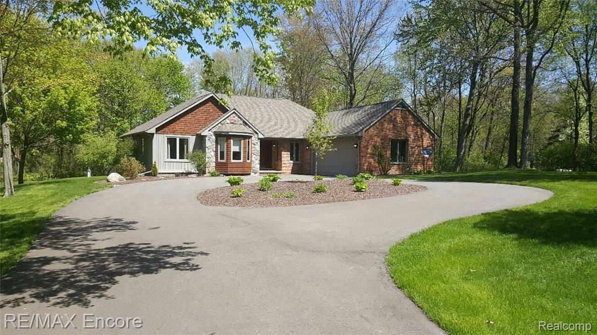 11684 Ely Road Davisburg, MI 48350 - Photo 1 of 75 20170509_123322_resized.jpg
