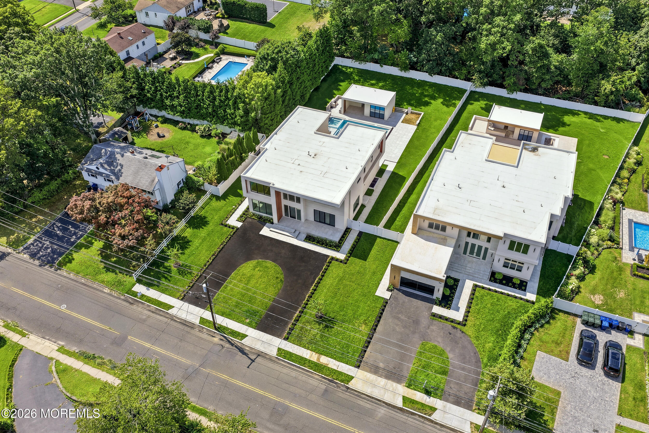 46 Whalepond Road Oakhurst, NJ 07755 - Photo 9 of 103 006