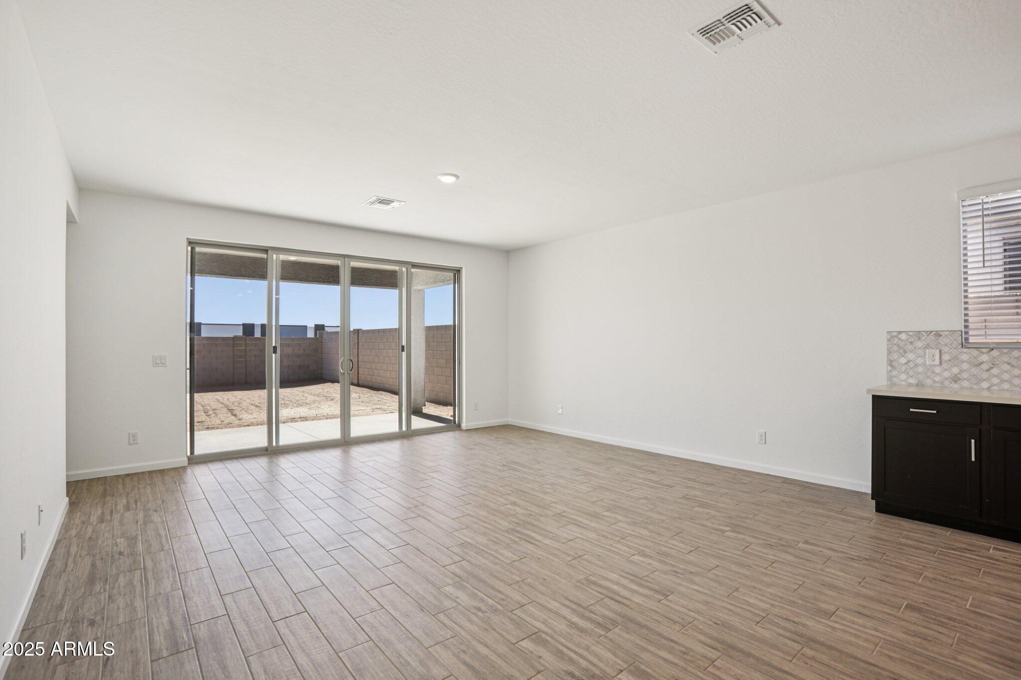 15723 West Brown Street Waddell, AZ 85355 - Photo 5 of 51 5-web-or-mls-W Brown St-S2910-005