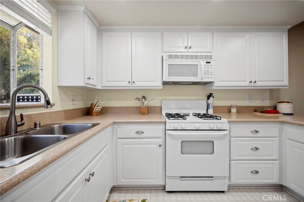 20334 Rue Crevier, Unit 622 Canyon Country, CA 91351 - Photo 9 of 29