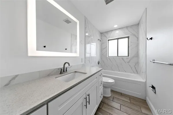 $2,300 | 1308 Havenhurst Road, Ballwin, MO 63011