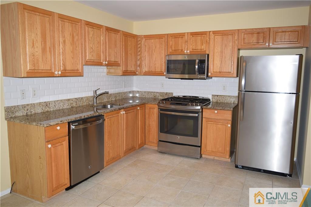 264 Retta Court, Unit 264 Piscataway, NJ 08854 - Photo 2 of 17 Gallery Image 2