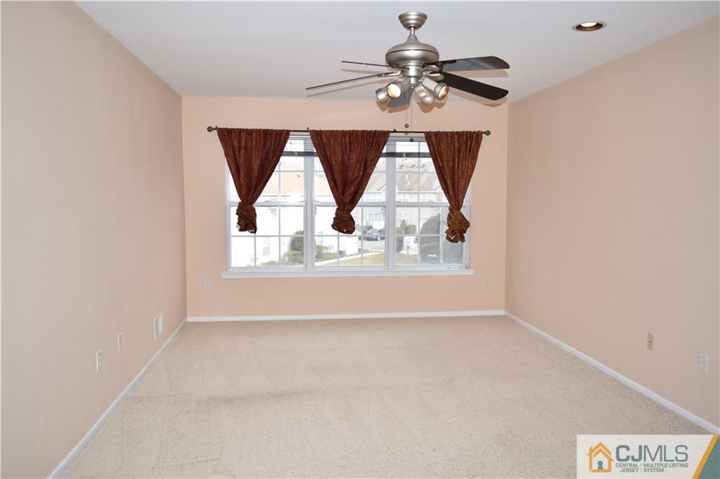 264 Retta Court, Unit 264 Piscataway, NJ 08854 - Photo 11 of 17 Gallery Image 11
