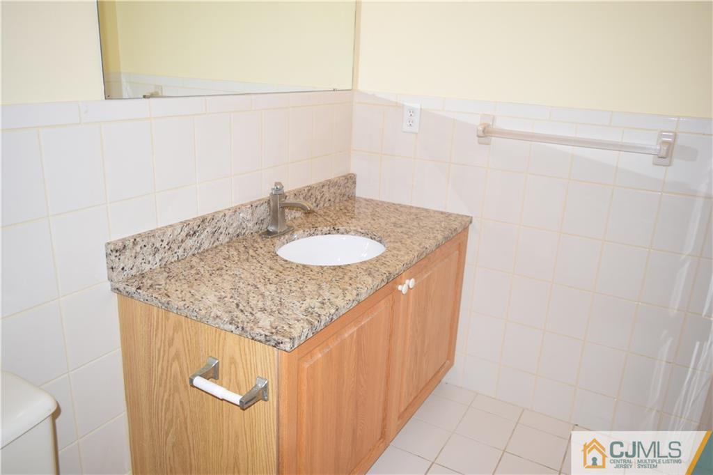 264 Retta Court, Unit 264 Piscataway, NJ 08854 - Photo 13 of 17 Gallery Image 13