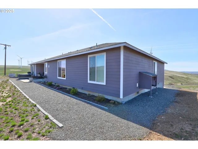 a picture of a lake with a mountain in the background