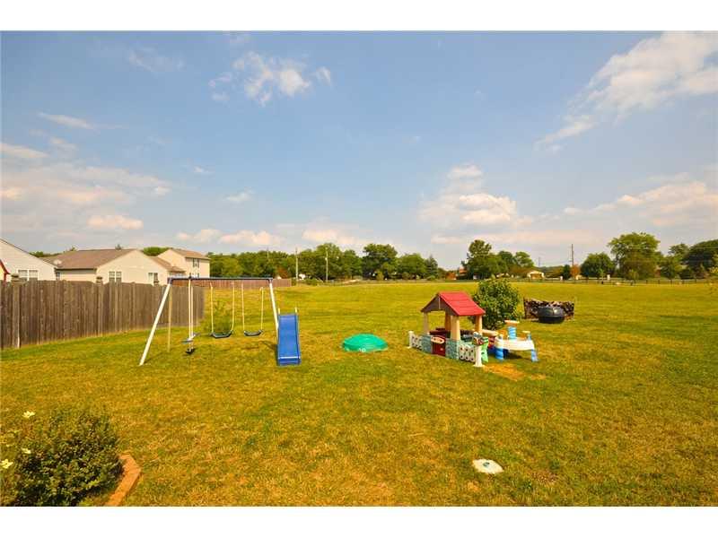 2759 Rothe Lane Indianapolis, IN 46229 - Photo 3 of 16 Gallery Image 3