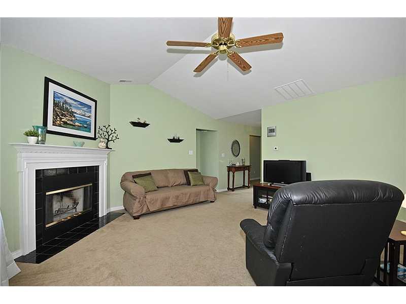 2759 Rothe Lane Indianapolis, IN 46229 - Photo 6 of 16 Gallery Image 6