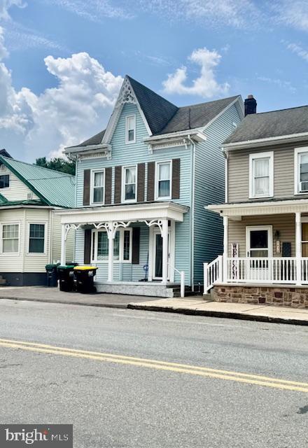 505 McKnight Street Gordon, PA 17921 - Photo 2 of 46 a front view of a house with a street