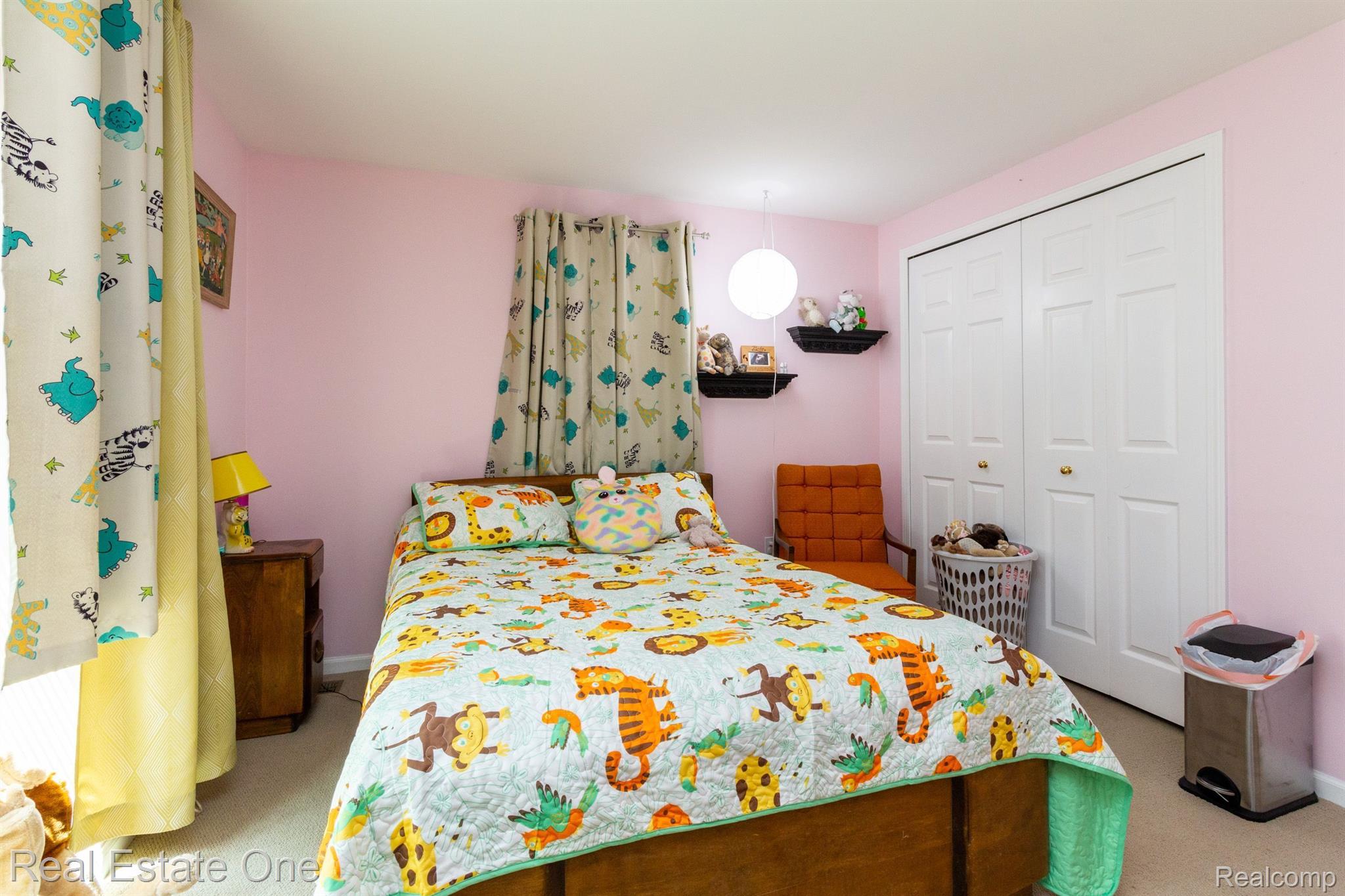 594 Shellbourne Drive Rochester, MI 48309 - Photo 38 of 59 Gallery Image 38