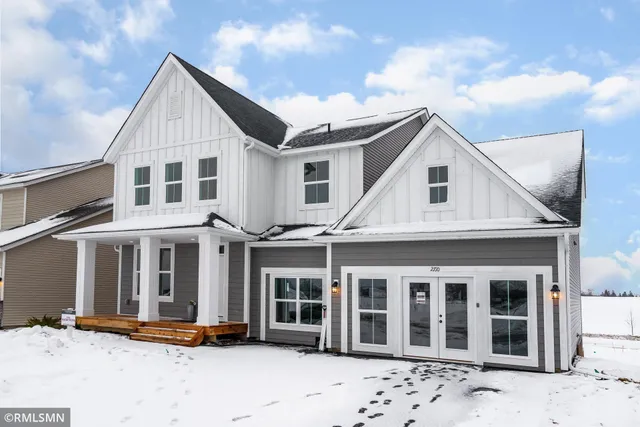 $749,900 | 920 Buffalo Street Northwest, Delano, MN 55328