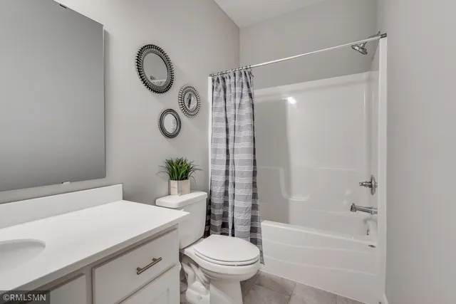 $749,900 | 920 Buffalo Street Northwest, Delano, MN 55328