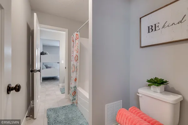 $749,900 | 920 Buffalo Street, Delano, MN 55328