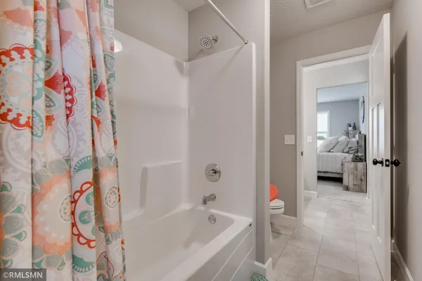 $749,900 | 920 Buffalo Street, Delano, MN 55328